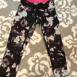 lululemon leggings- cropped